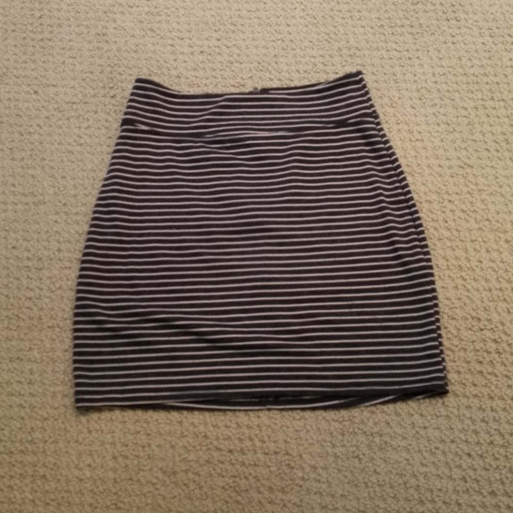 🖤Striped mini skirt🖤